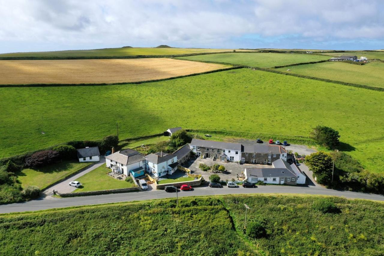 The Little Cottage By Truabode Holiday Lets & Short Lets Newquay - Parking, Wifi & Pet Friendly Brauneberg Habitación foto